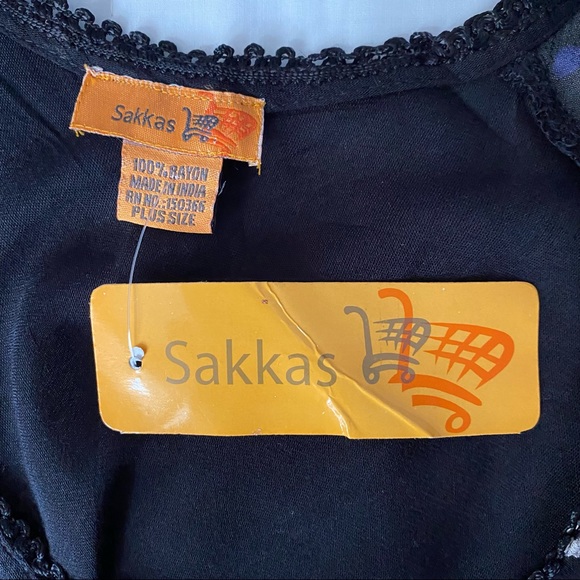 Boho border batik dye and embroidered top 1X - Picture 9 of 10